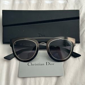 CHRISTIAN DIOR
Black Acetate Chromic Sunglasses
